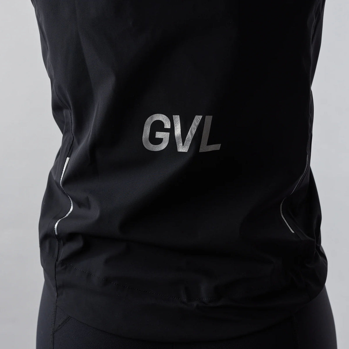 Women&#39;s Waterproof Shield Black サイクルジャケット | GEARED