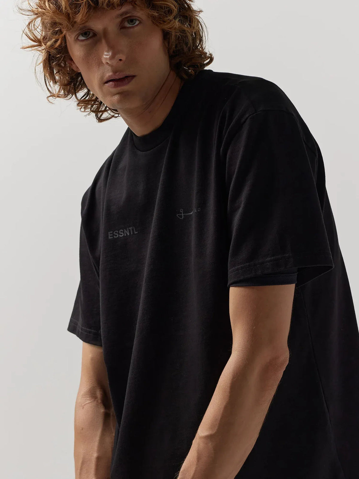 ESSNTL OVERSIZED COTTON TEE BLACK