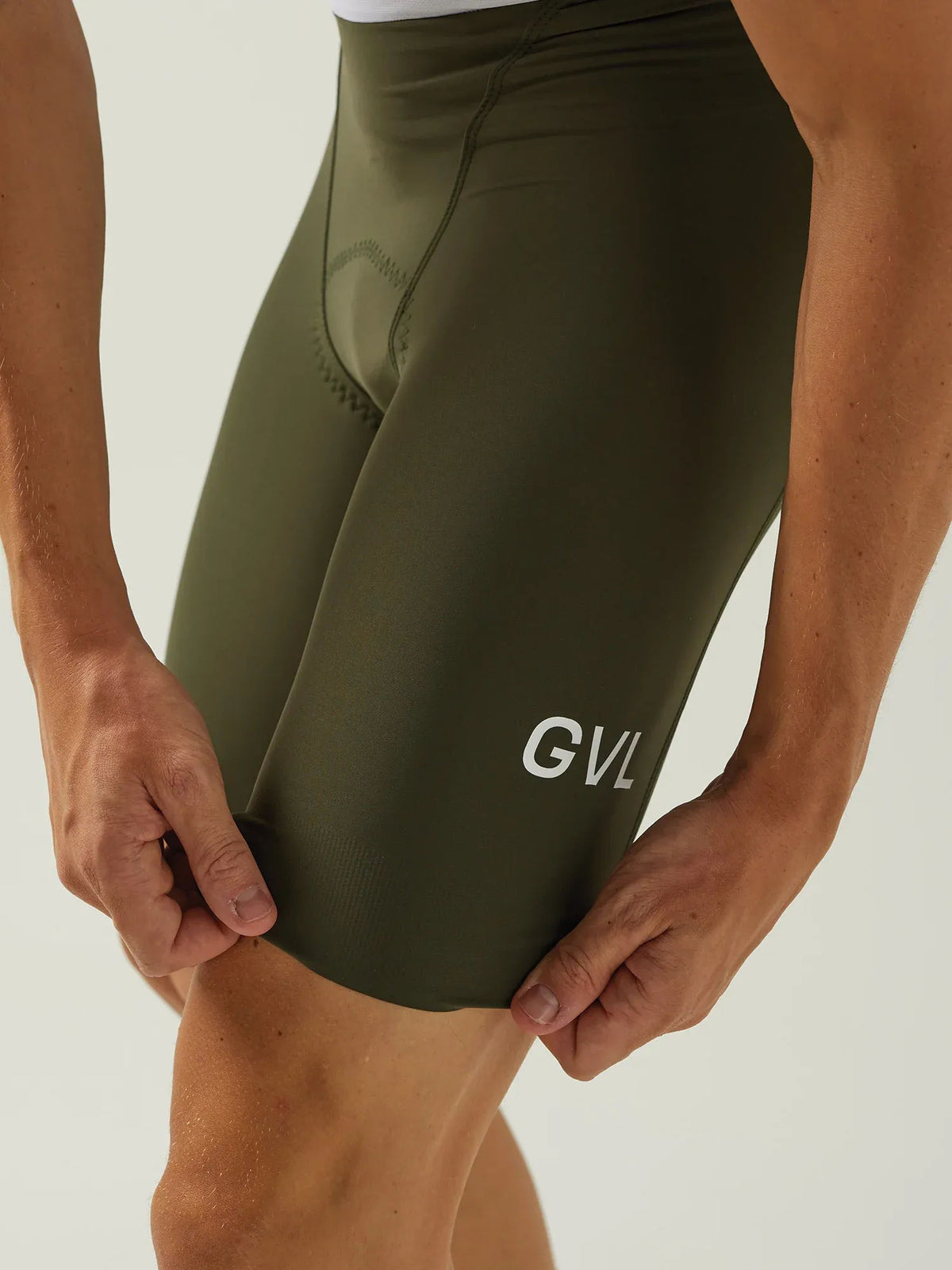 Givelo Men&#39;s HD Pro Olive ビブショーツ | GEARED